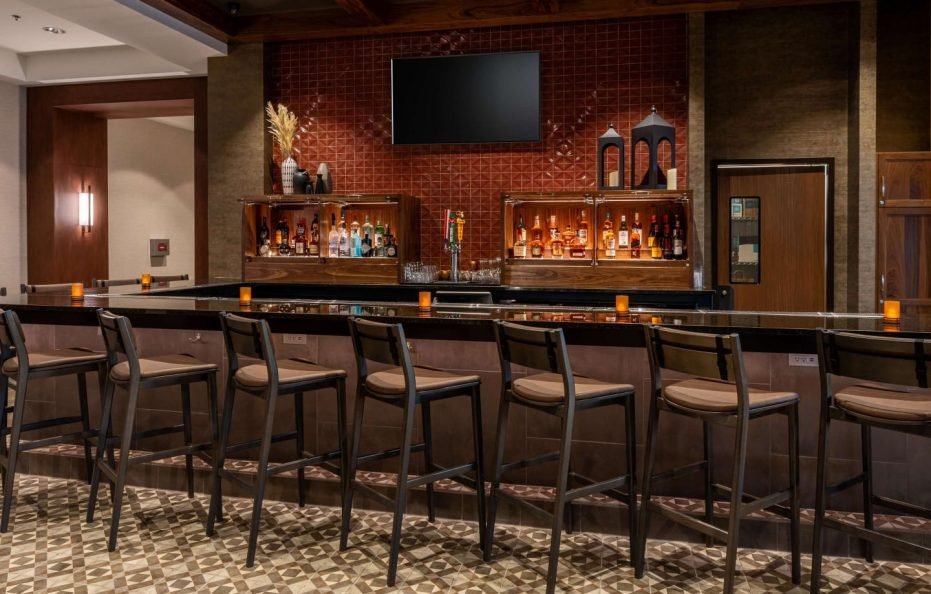 Drury Plaza Hotel Dallas Arlington