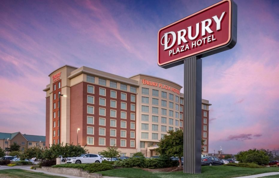 Drury Plaza Hotel Dallas Arlington