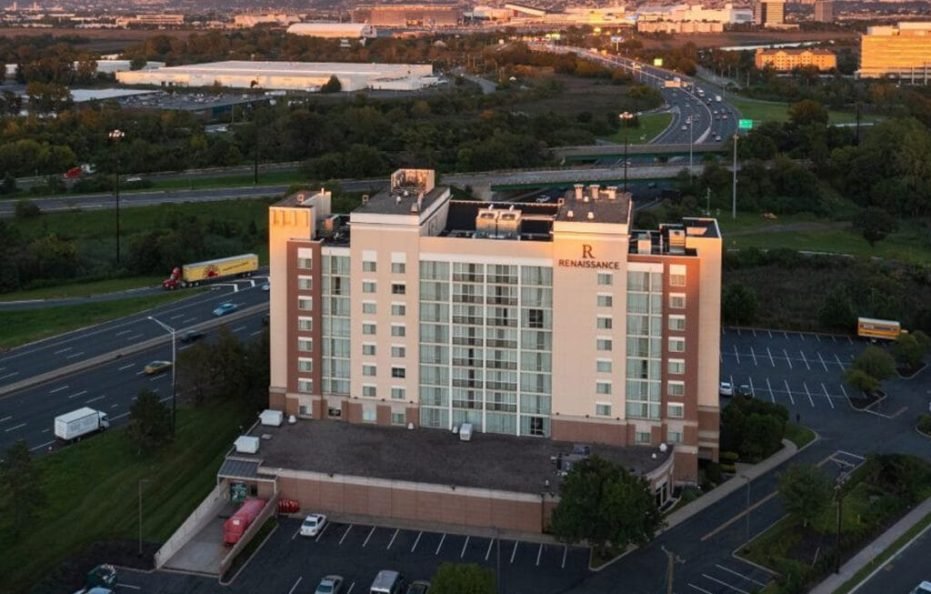 Renaissance Meadowlands Hotel