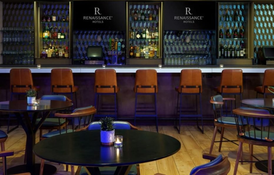 Renaissance Meadowlands Hotel