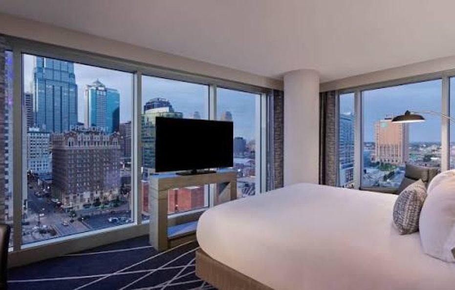 Luxury Suite