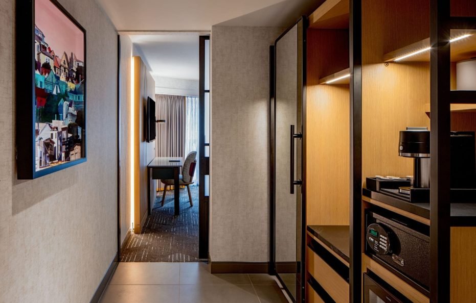 Luxury Suites