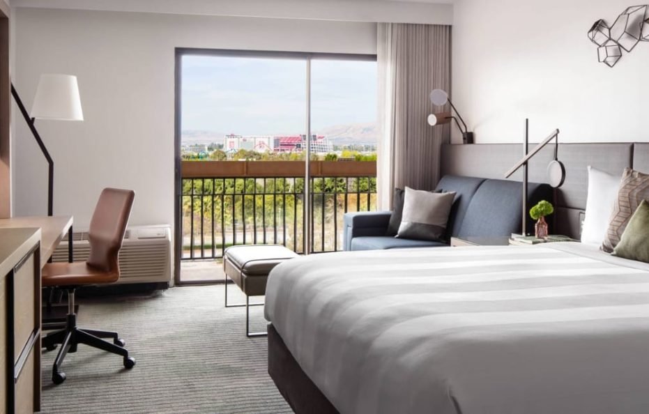 Deluxe Rooms