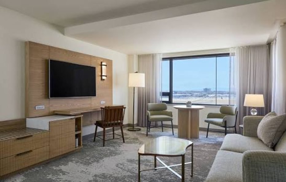 Luxury Suite