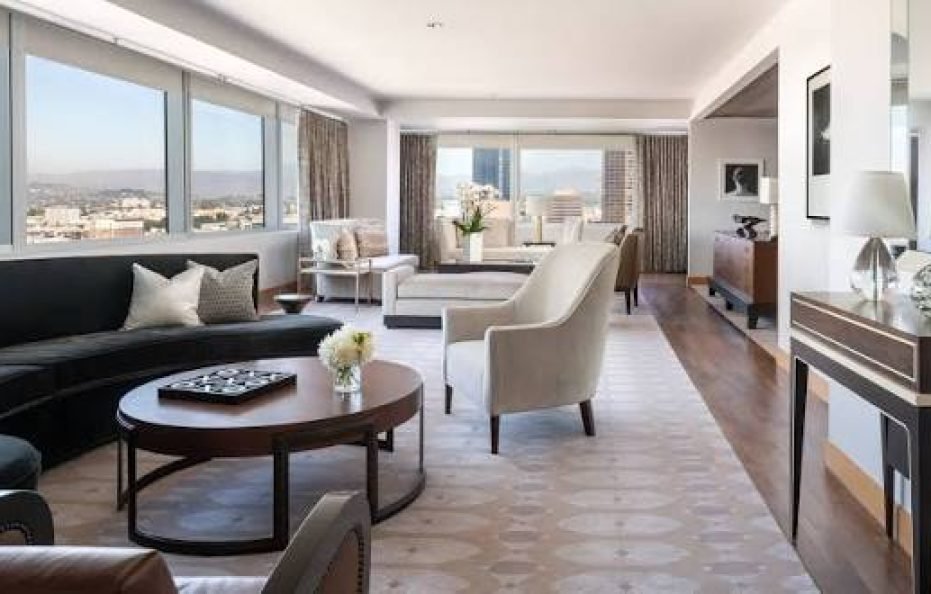 Luxury Suite